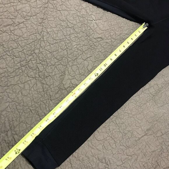 Alana black leggings size XS…S102 - Picture 6 of 10